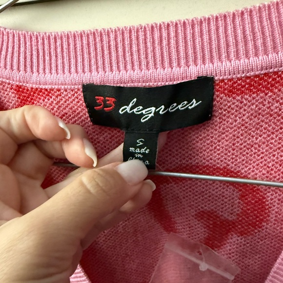 Valentines sweater - Picture 3 of 3